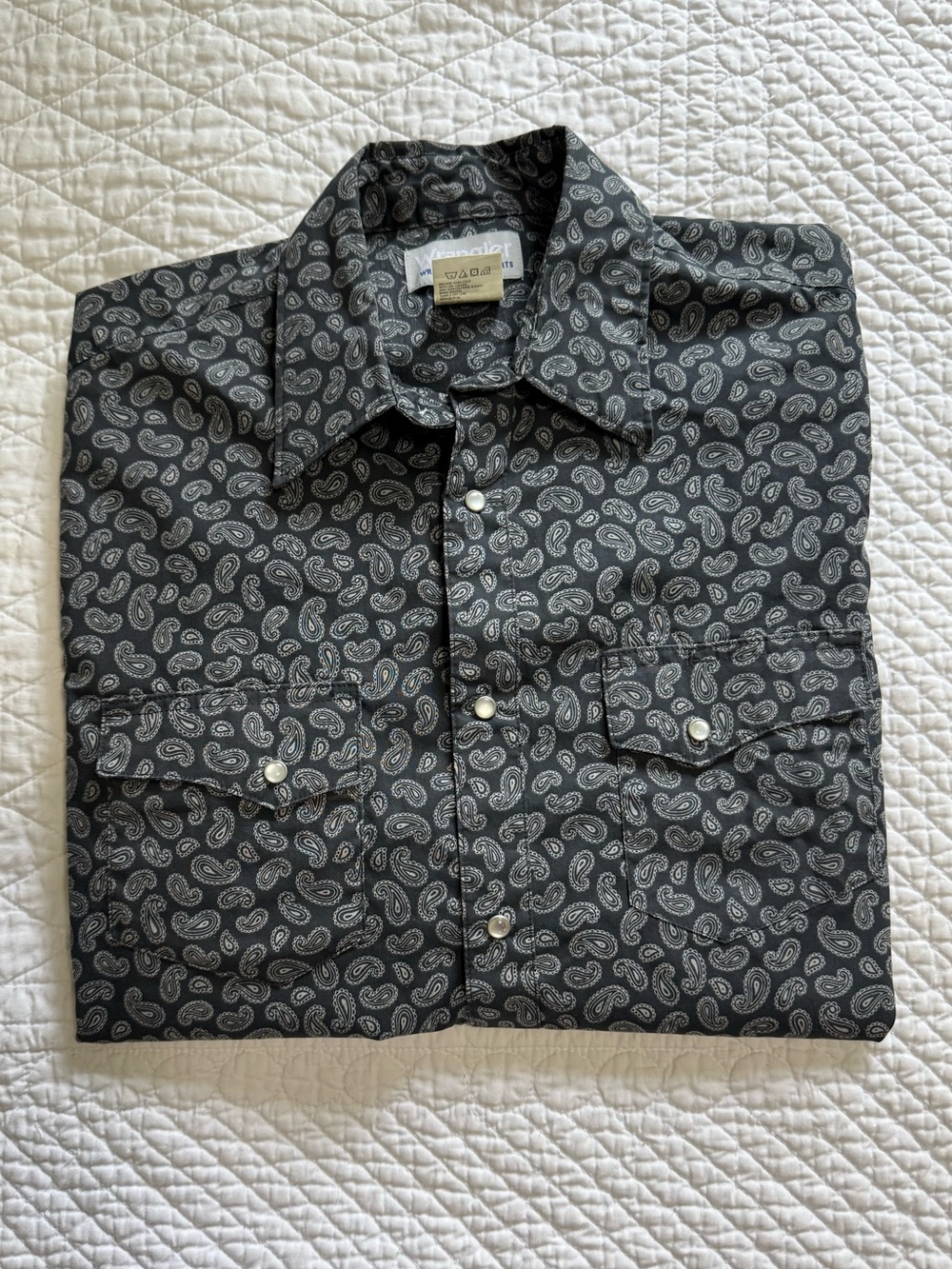 Wrangler Paisley Button-Up Shirt in Black and White